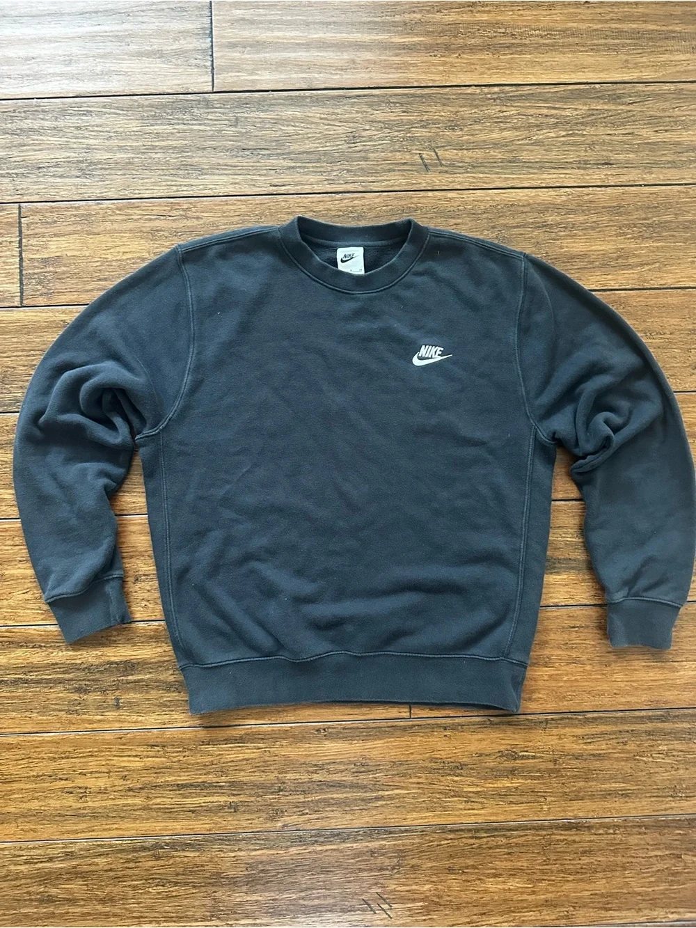 Nike Sportswear Club Fleece Sweatshirt Mens S Black Crewneck Pullover Athletic